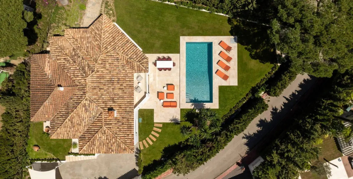 Venta de villa independiente en Nueva Andalucía 18