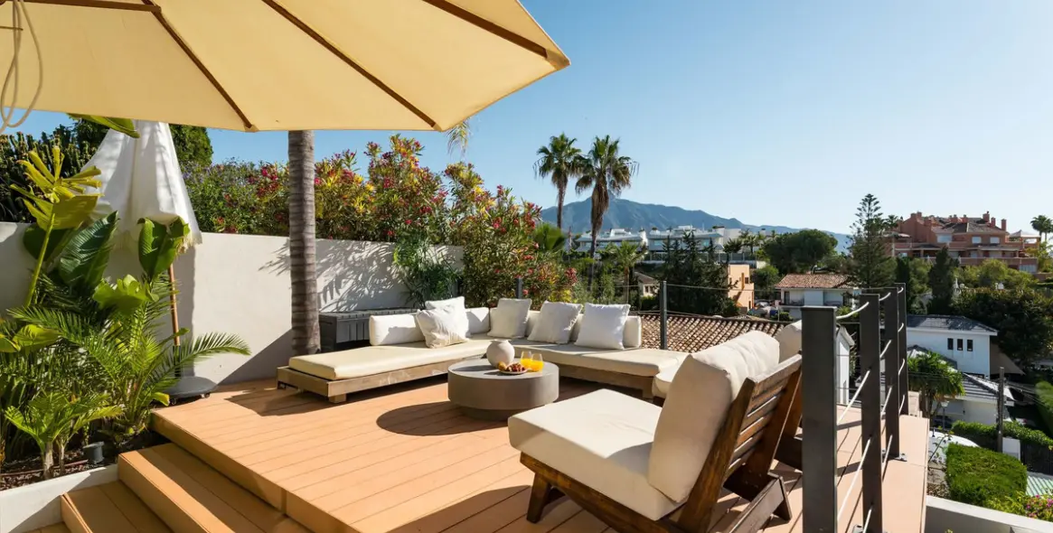 Venta de villa independiente en Nueva Andalucía 7