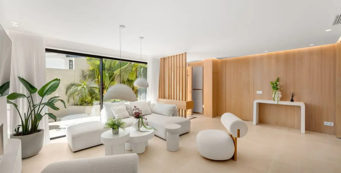 Venta de villa independiente en Nueva Andalucía 36
