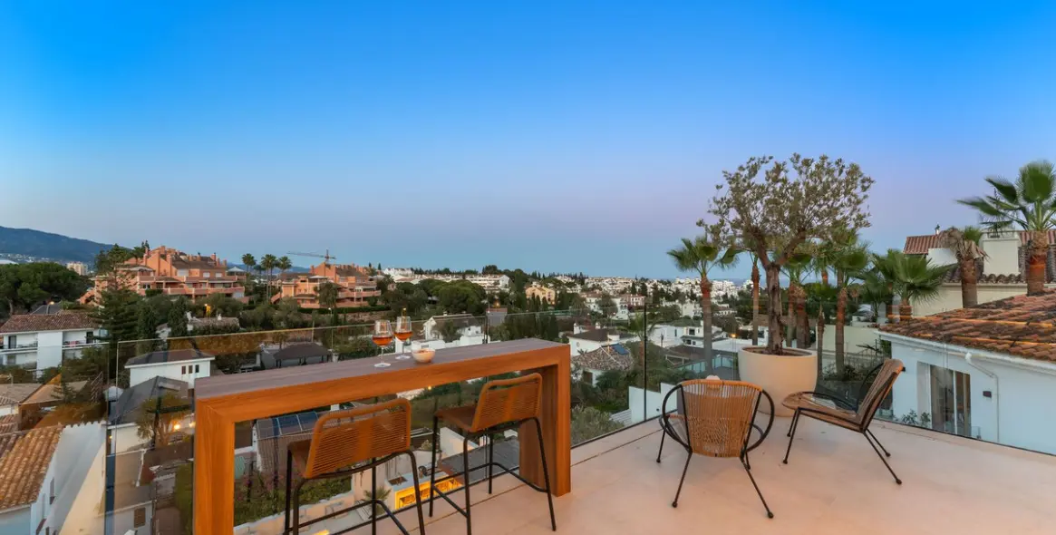 Venta de villa independiente en Nueva Andalucía 66