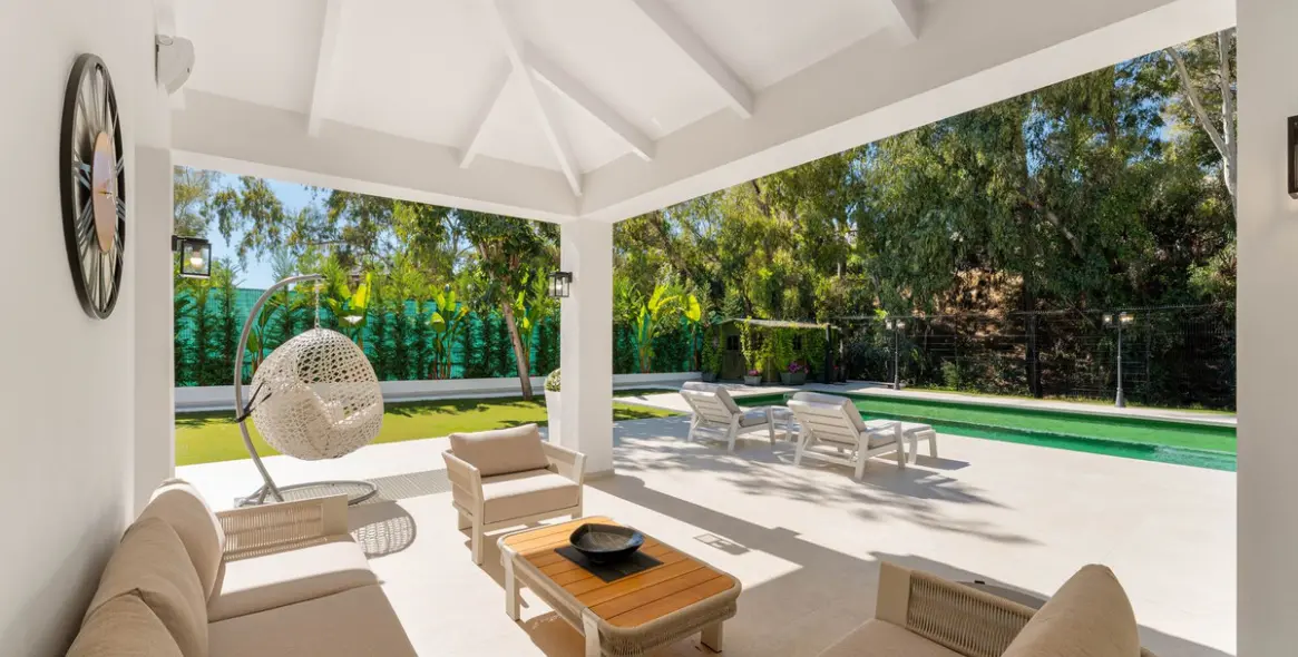 Venta de villa independiente en Nueva Andalucía 29