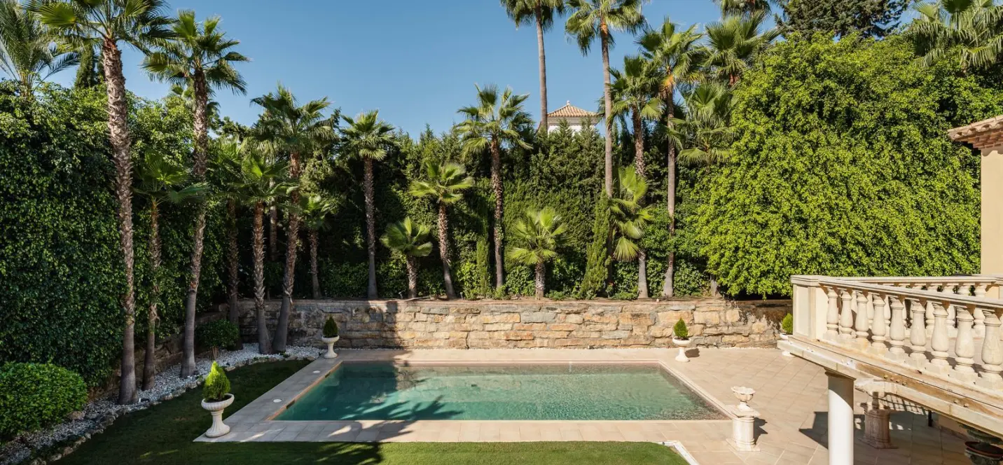 Sale of detached villa in Nueva Andalucía 3