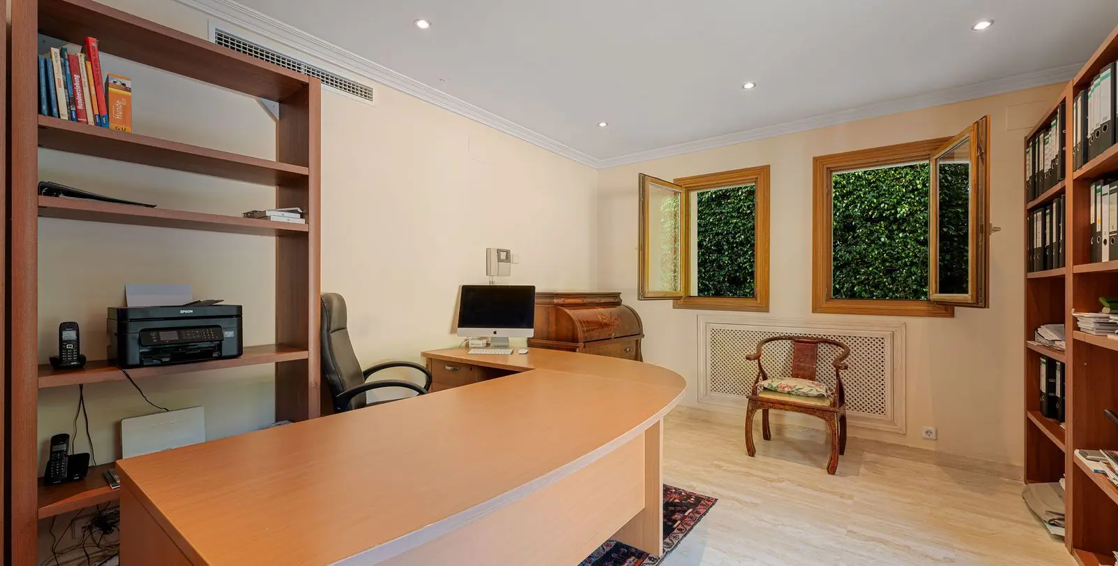 Venta de villa independiente en Nueva Andalucía 24