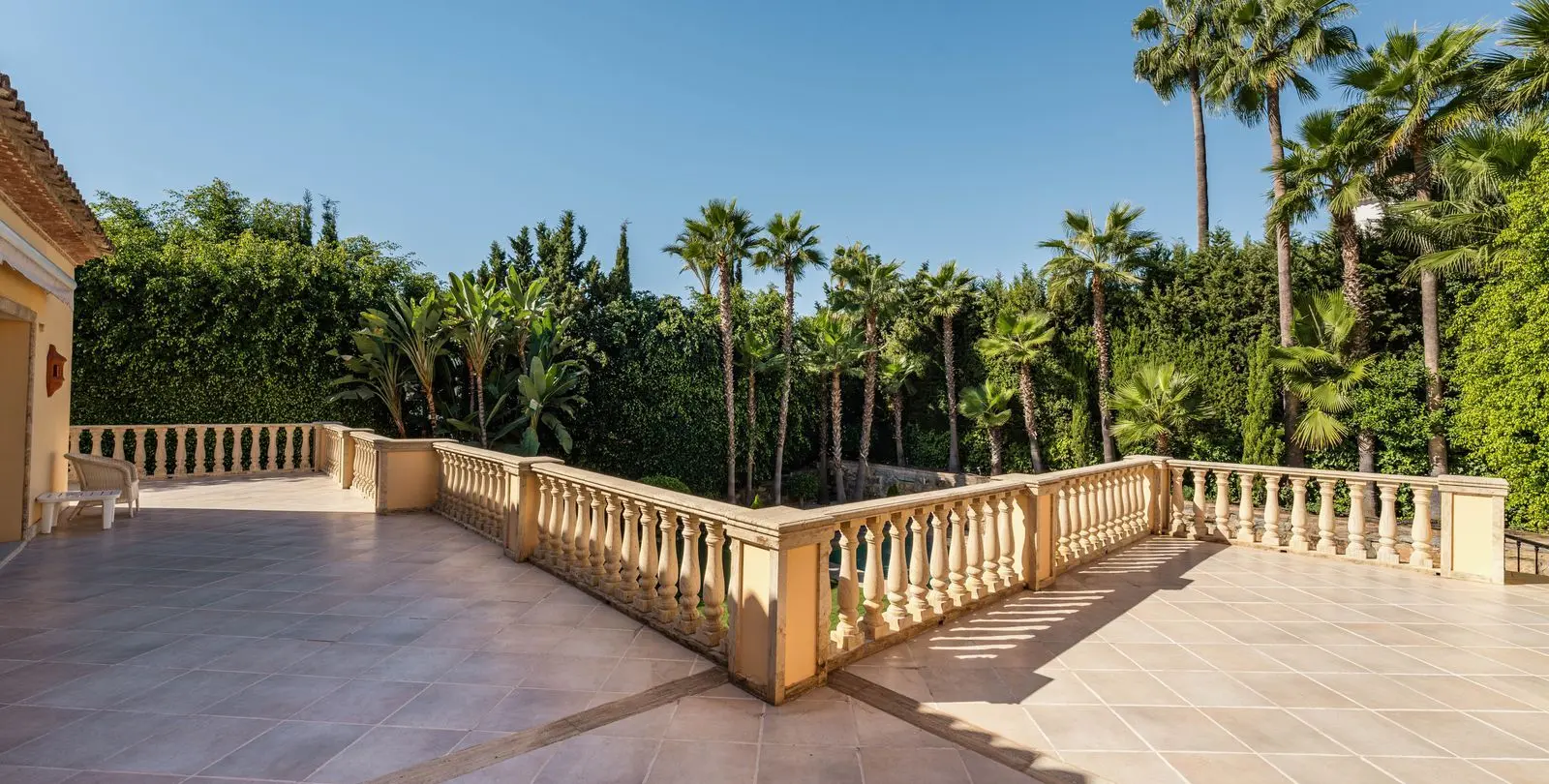 Venta de villa independiente en Nueva Andalucía 29