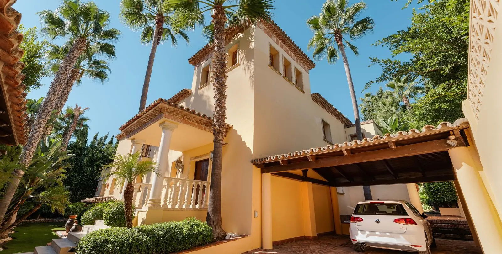Venta de villa independiente en Nueva Andalucía 34