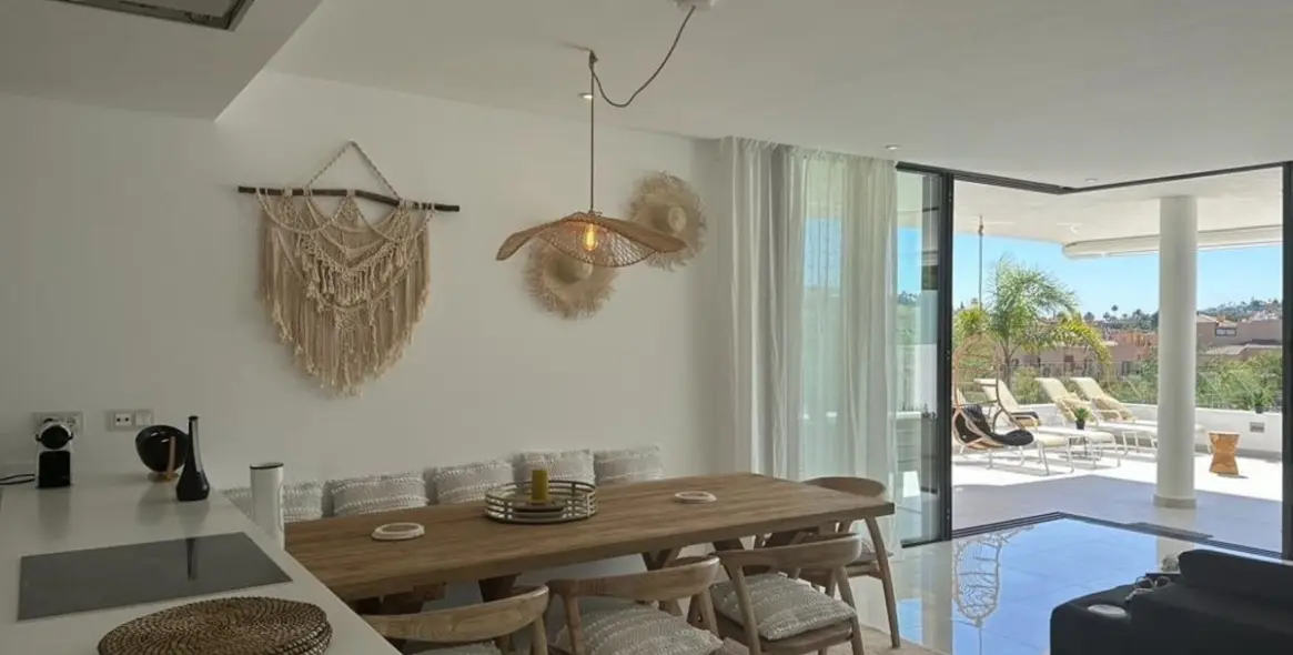 Alquiler a corto plazo de apartamento en planta media en Estepona 6