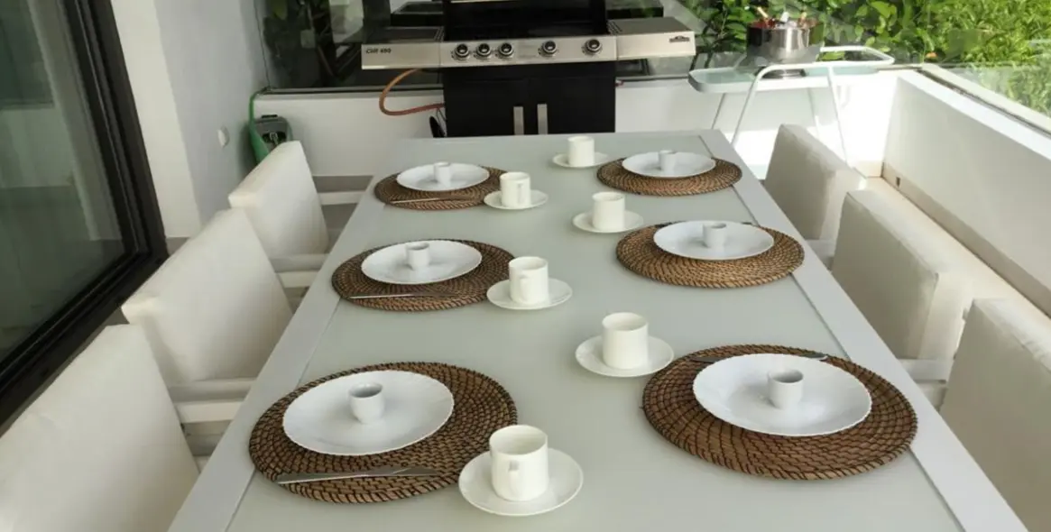 Alquiler a corto plazo de apartamento en planta media en Estepona 23
