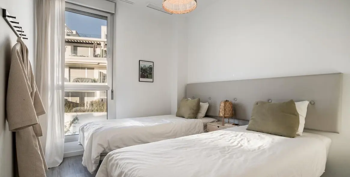 Long-term rent of middle floor apartment in Cancelada 9