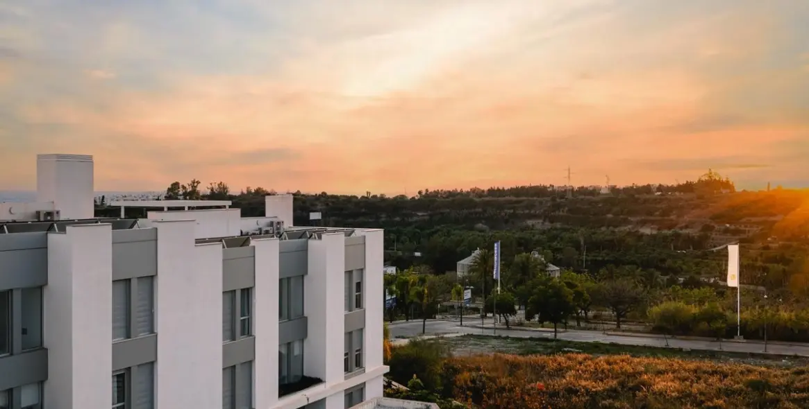 Long-term rent of middle floor apartment in Cancelada 21