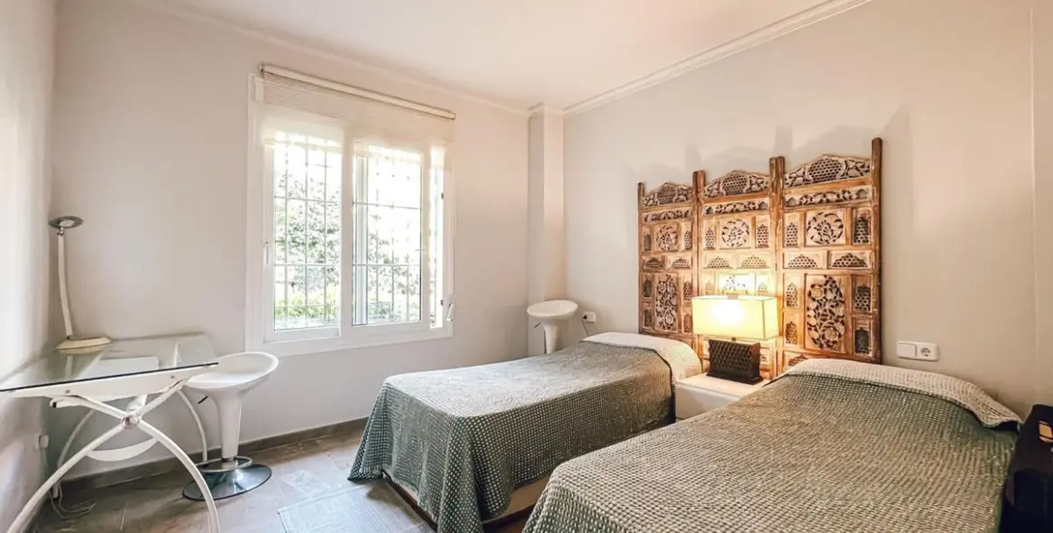 Long-term rent of ground floor apartment in Nueva Andalucía 8
