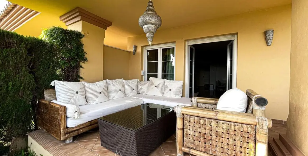 Long-term rent of ground floor apartment in Nueva Andalucía 20