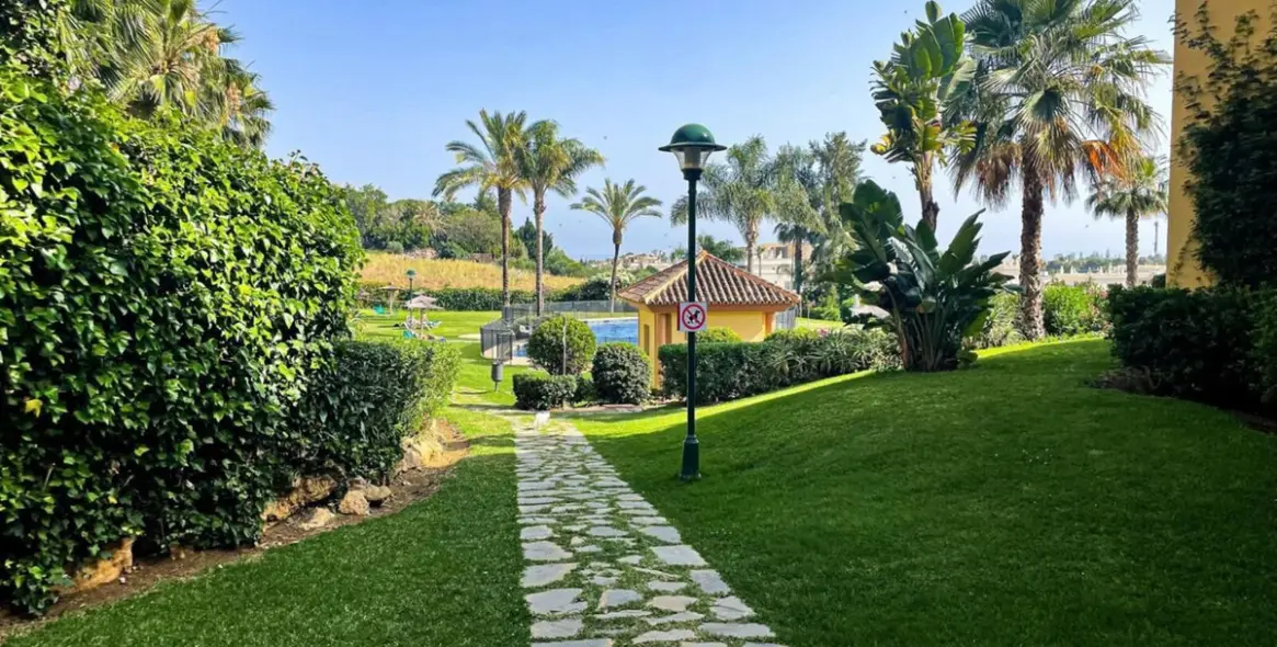 Long-term rent of ground floor apartment in Nueva Andalucía 26