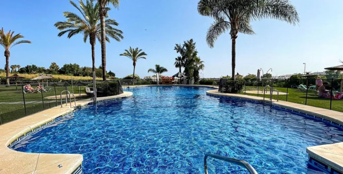 Long-term rent of ground floor apartment in Nueva Andalucía 27