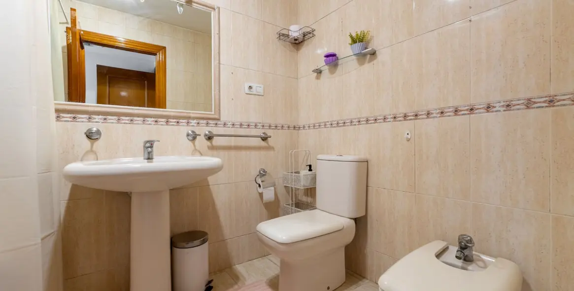 Venta de apartamento en planta media en Fuengirola 16