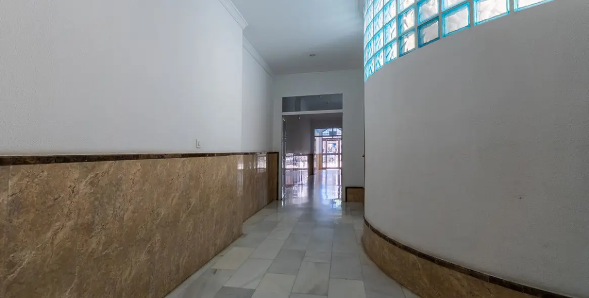 Venta de apartamento en planta media en Fuengirola 23