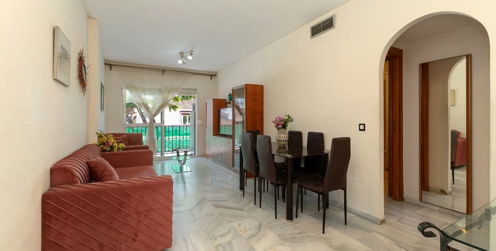 Продажа апартаментов на среднем этаже в Fuengirola 1