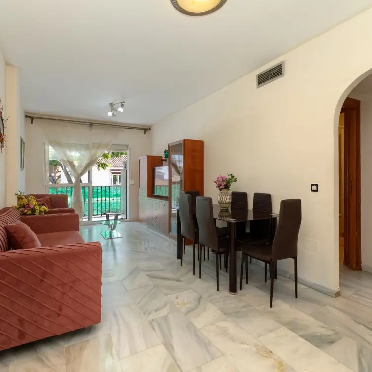 Venta de apartamento en planta media en Fuengirola