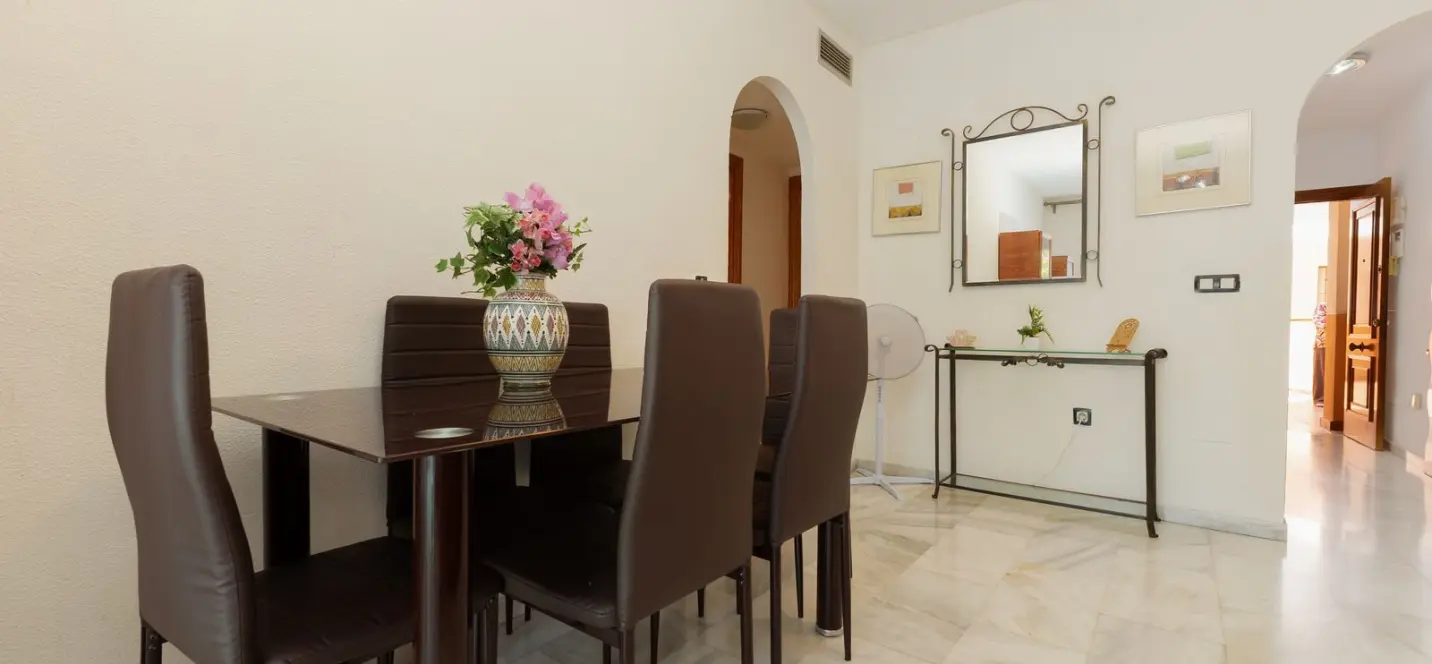 Venta de apartamento en planta media en Fuengirola 3