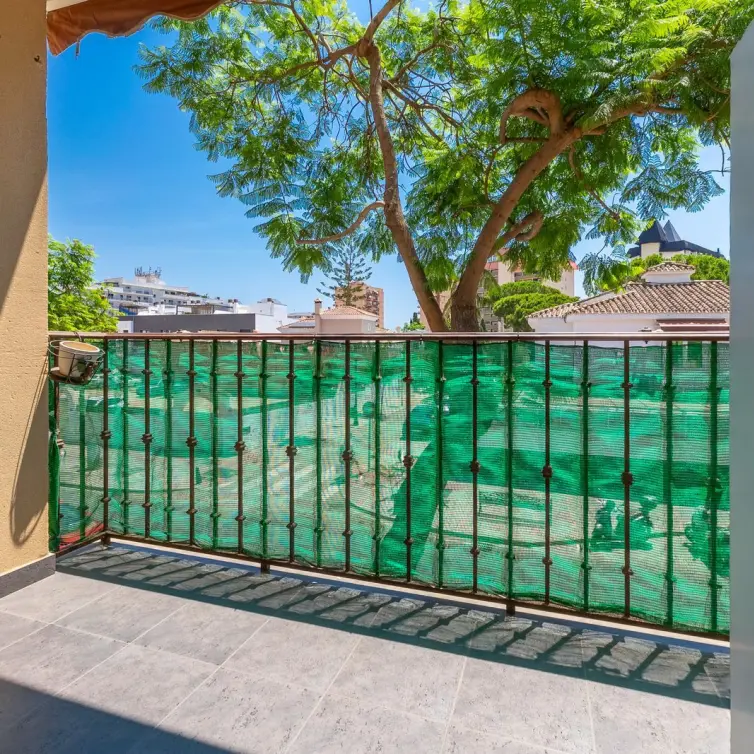Venta de apartamento en planta media en Fuengirola