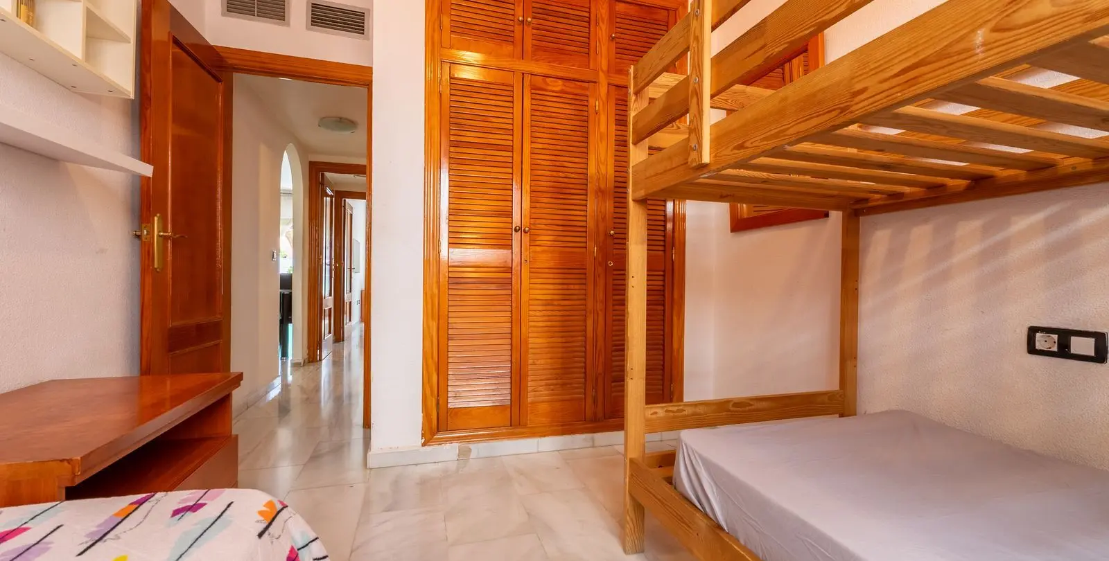Продажа апартаментов на среднем этаже в Fuengirola 13