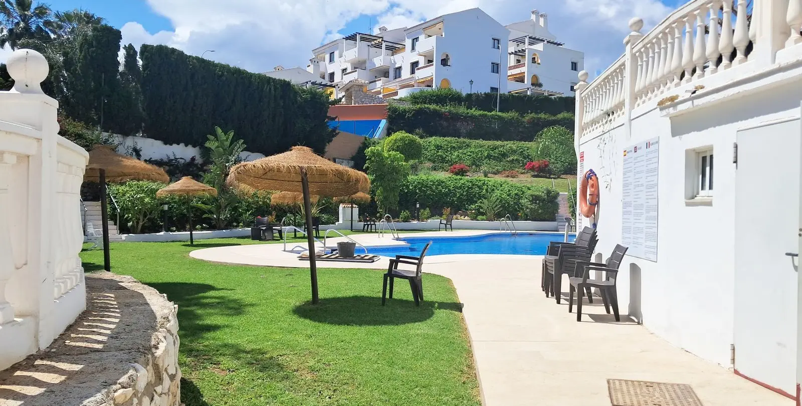 Продажа апартаментов на среднем этаже в Benalmadena Costa 1