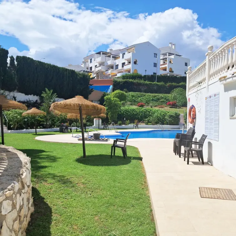 Sale of middle floor apartment in Benalmadena Costa