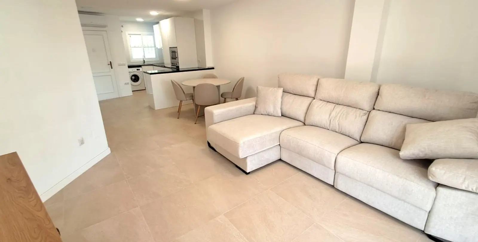 Продажа апартаментов на среднем этаже в Benalmadena Costa 3
