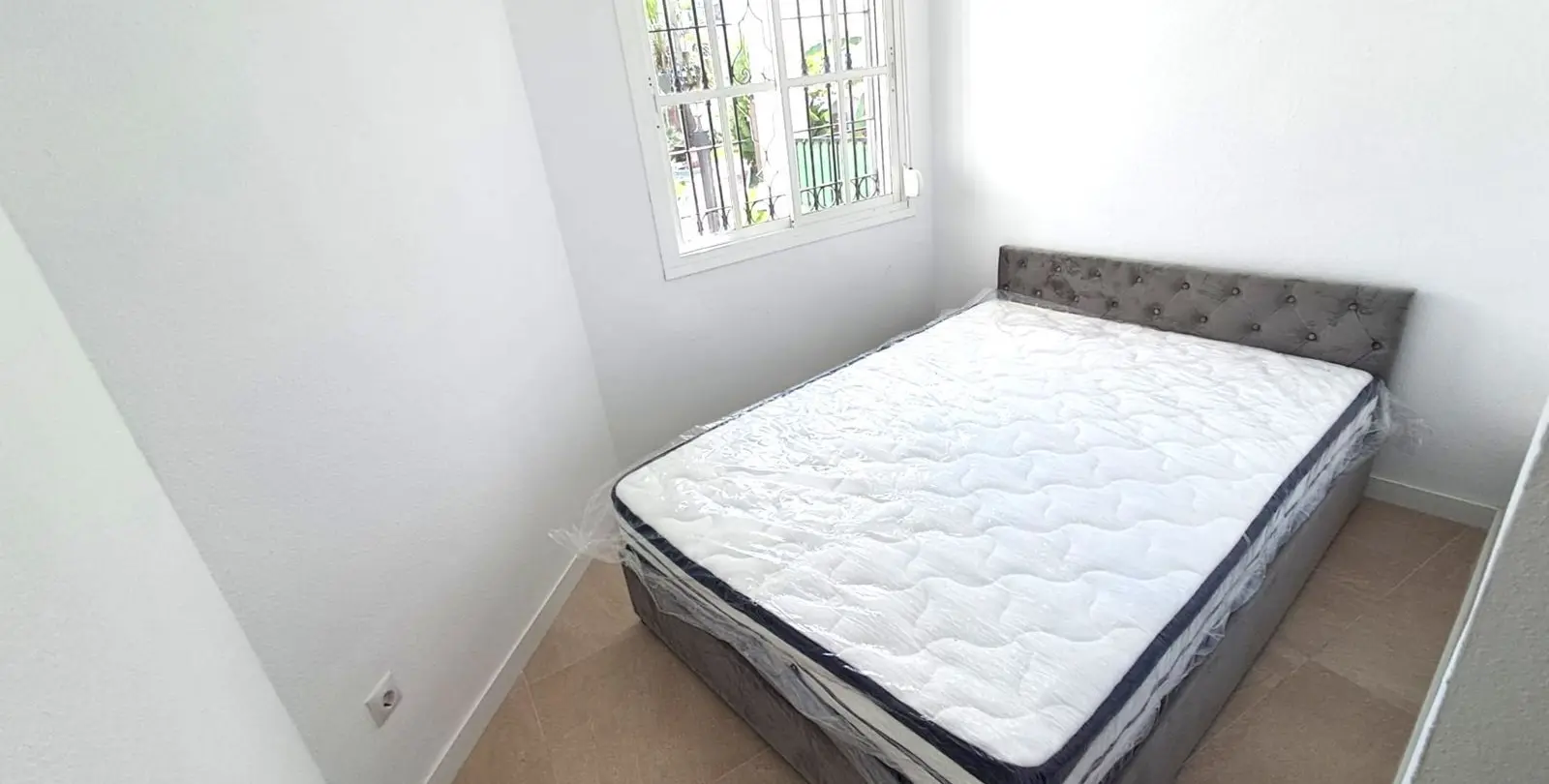Продажа апартаментов на среднем этаже в Benalmadena Costa 12