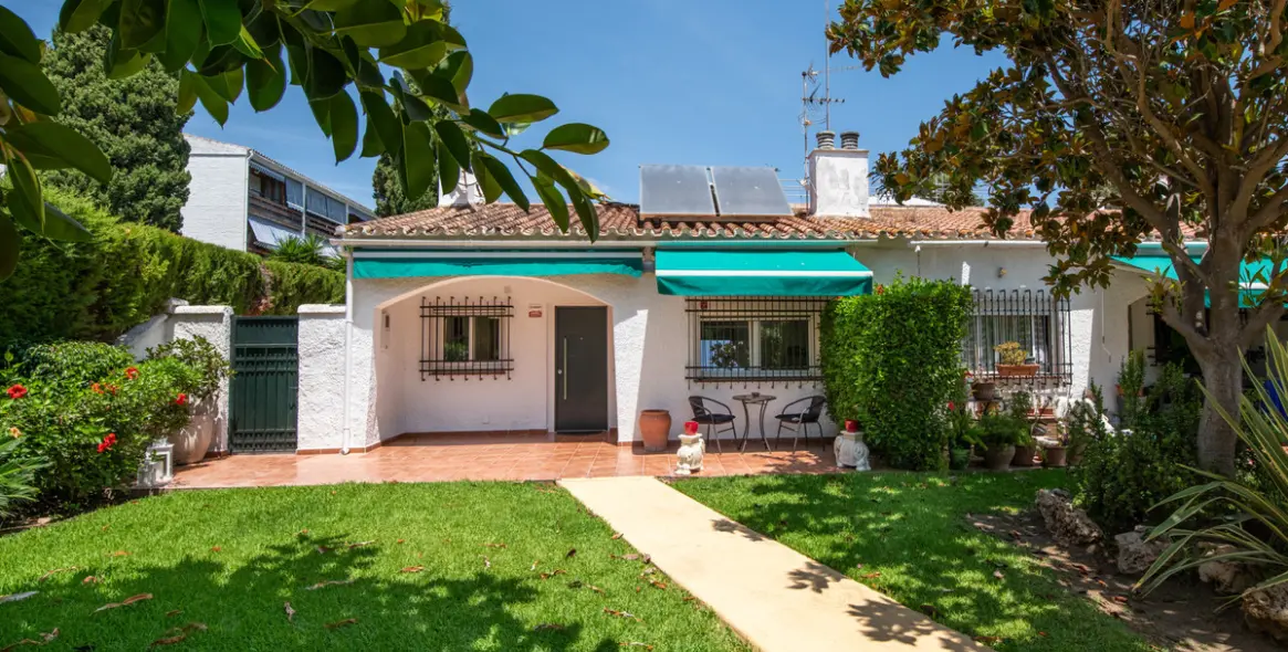 Продажа дома на две семьи в Cortijo Blanco 17