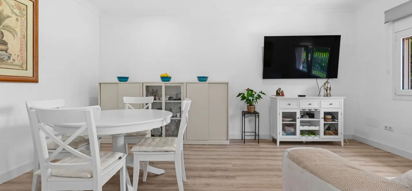Продажа дома на две семьи в Cortijo Blanco 3