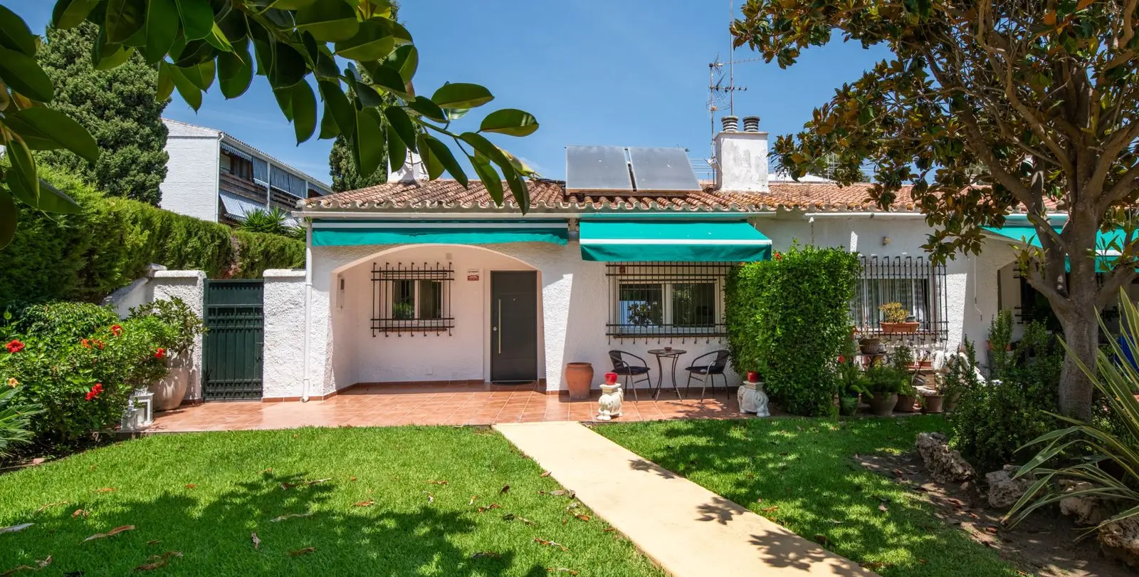 Sale of semi-detached house in Cortijo Blanco 19