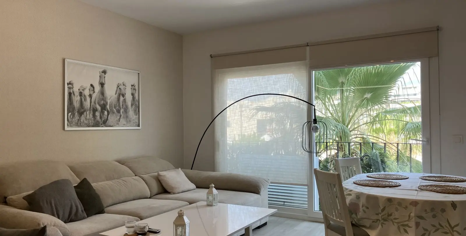 Sale of middle floor apartment in Puerto Banús 4