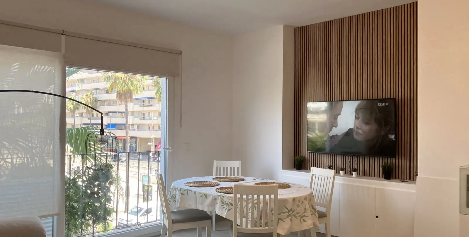 Sale of middle floor apartment in Puerto Banús 5