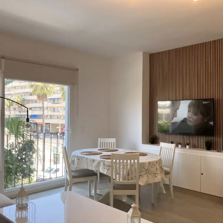 Sale of middle floor apartment in Puerto Banús