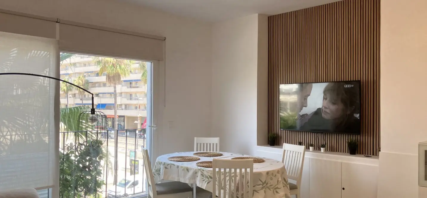 Sale of middle floor apartment in Puerto Banús 4