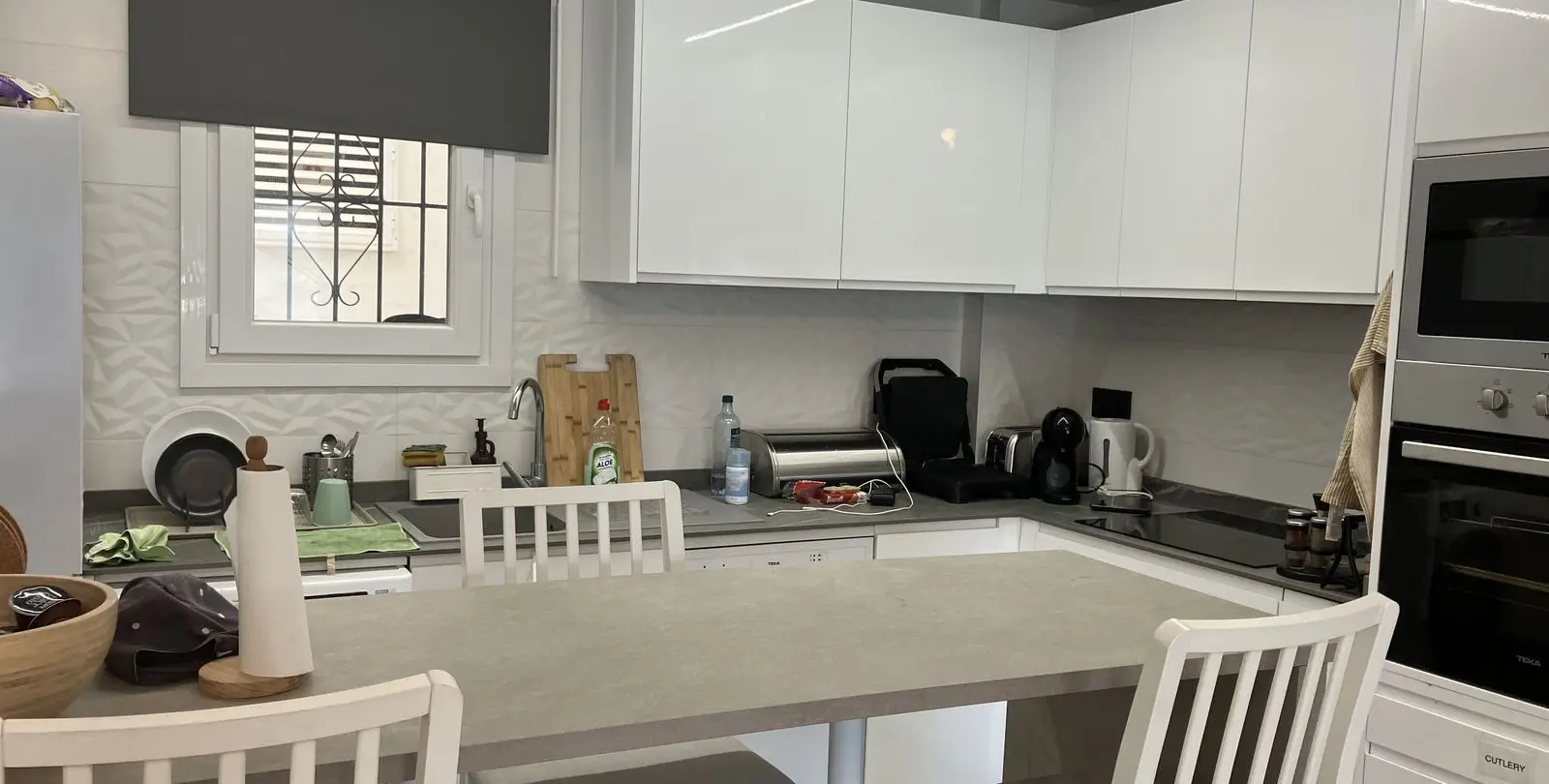 Sale of middle floor apartment in Puerto Banús 8