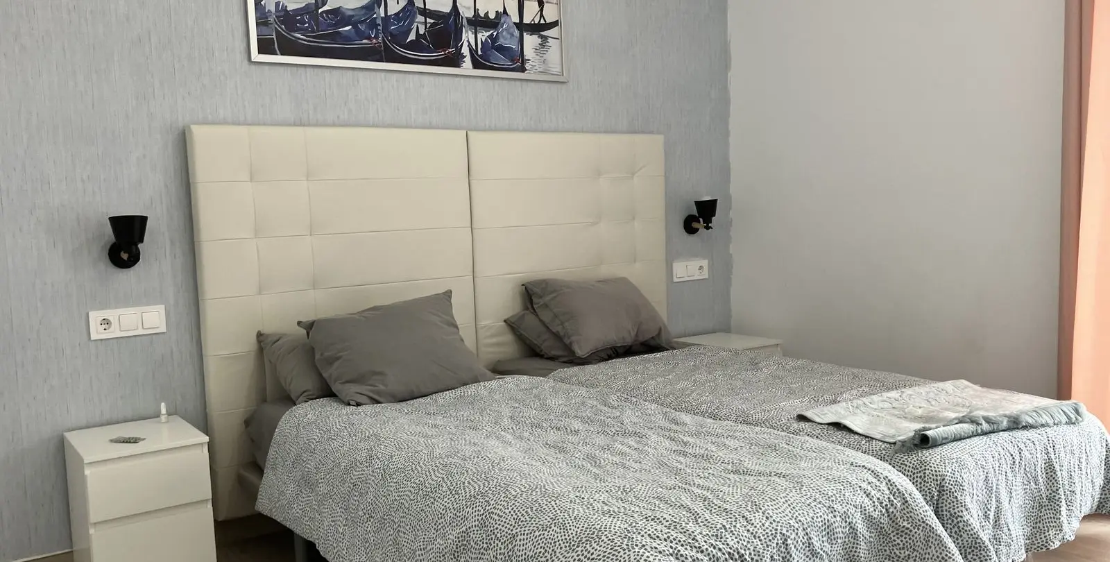 Sale of middle floor apartment in Puerto Banús 11