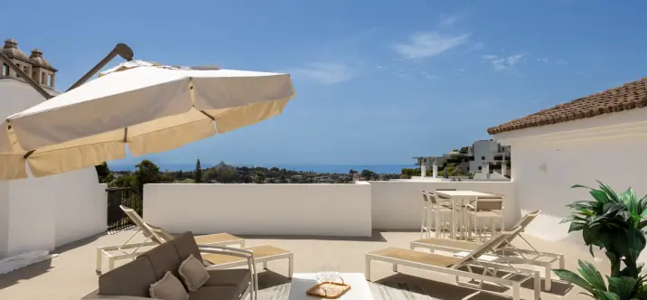Sale of penthouse in Benahavís 0