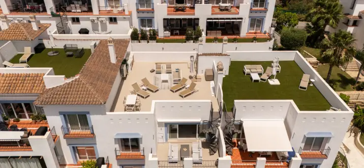Sale of penthouse in Benahavís 1