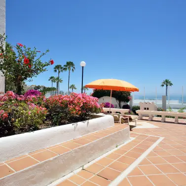 Продажа апартаментов на среднем этаже в Puerto Banús