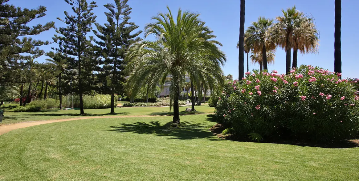 Продажа апартаментов на среднем этаже в Puerto Banús 5