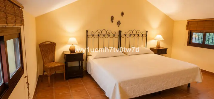 Sale of detached villa in Ojén 2