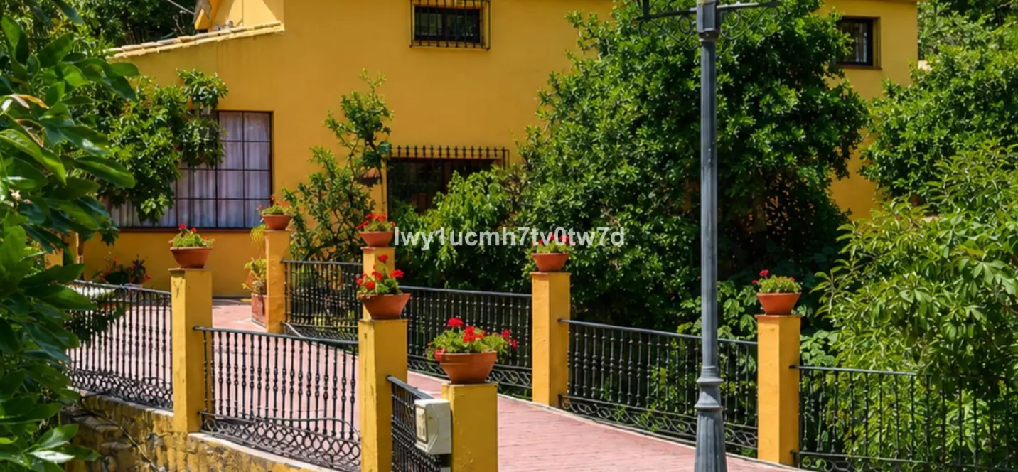 Venta de villa independiente en Ojén 0