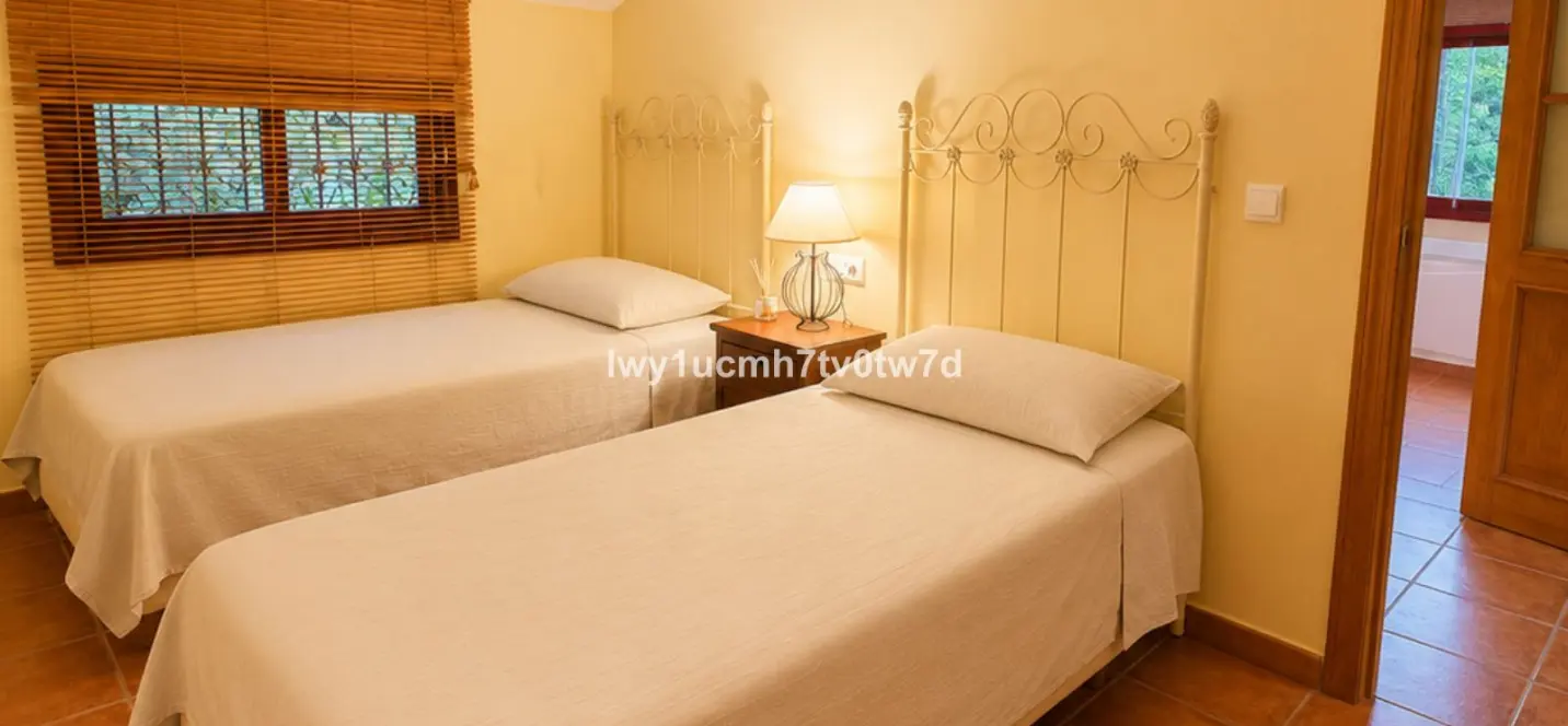 Venta de villa independiente en Ojén 3