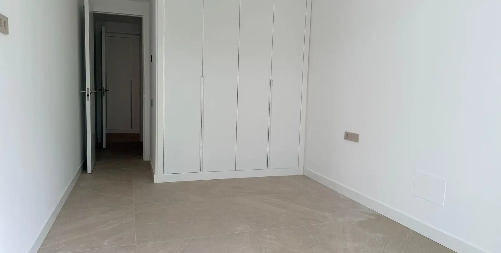 Продажа апартаментов на первом этаже в Bahía de Marbella 21