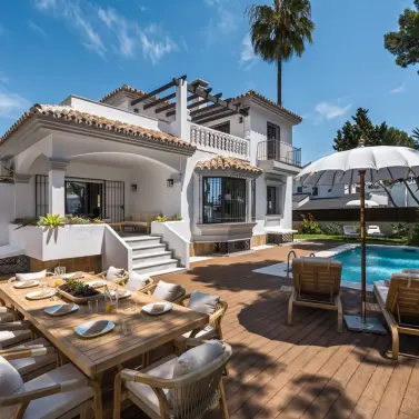 Venta de villa independiente en Puerto Banús