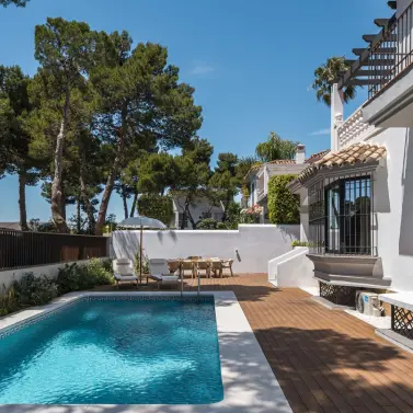 Venta de villa independiente en Puerto Banús