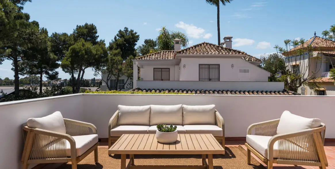 Venta de villa independiente en Puerto Banús 15