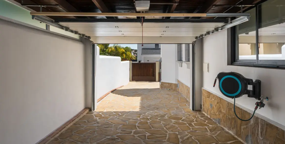 Venta de villa independiente en Puerto Banús 25