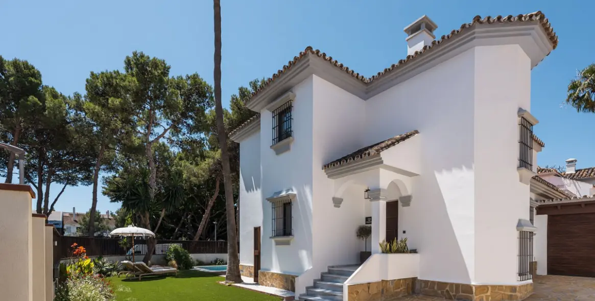 Venta de villa independiente en Puerto Banús 27